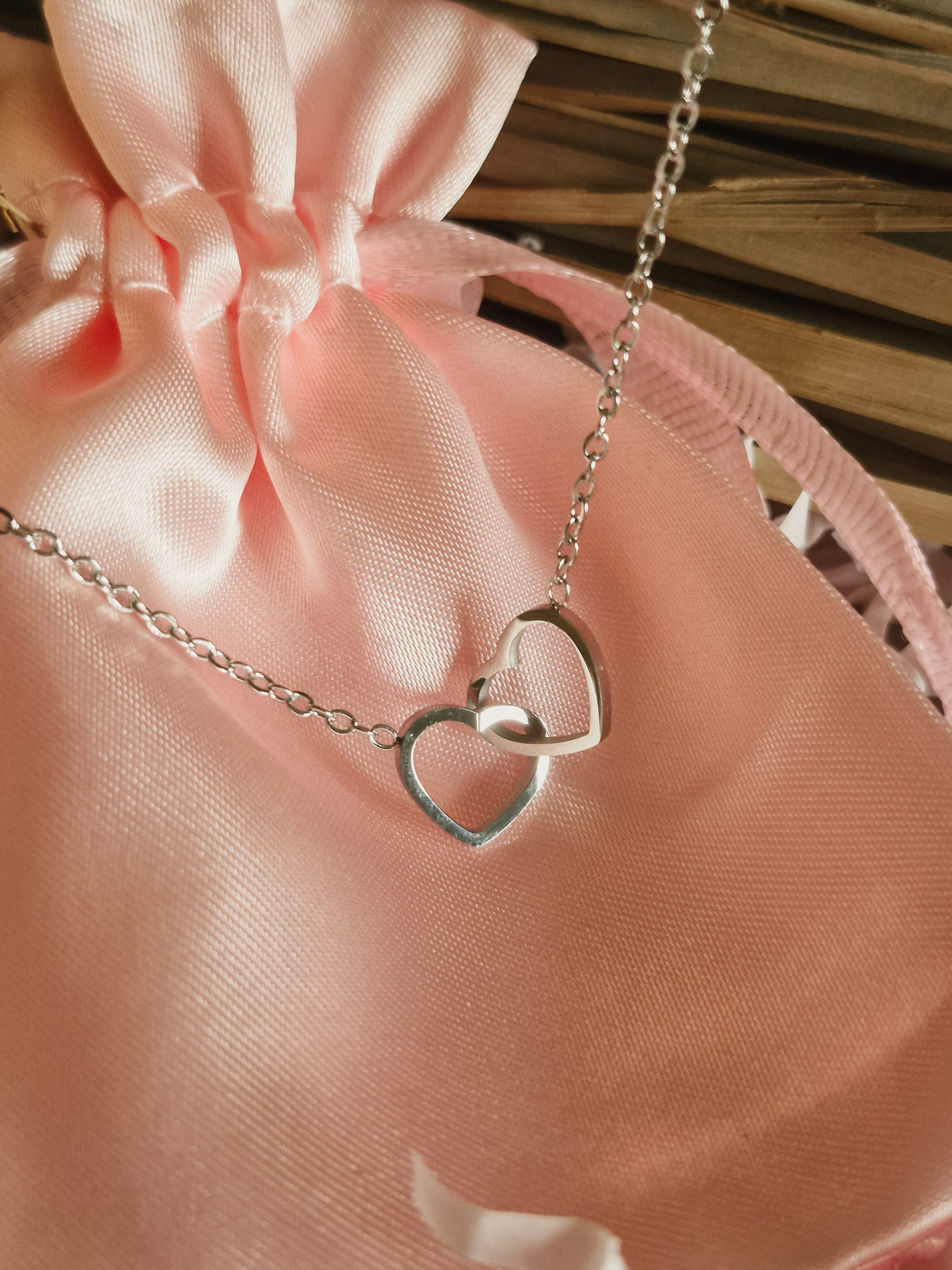 Collier des Coeurs Scellés